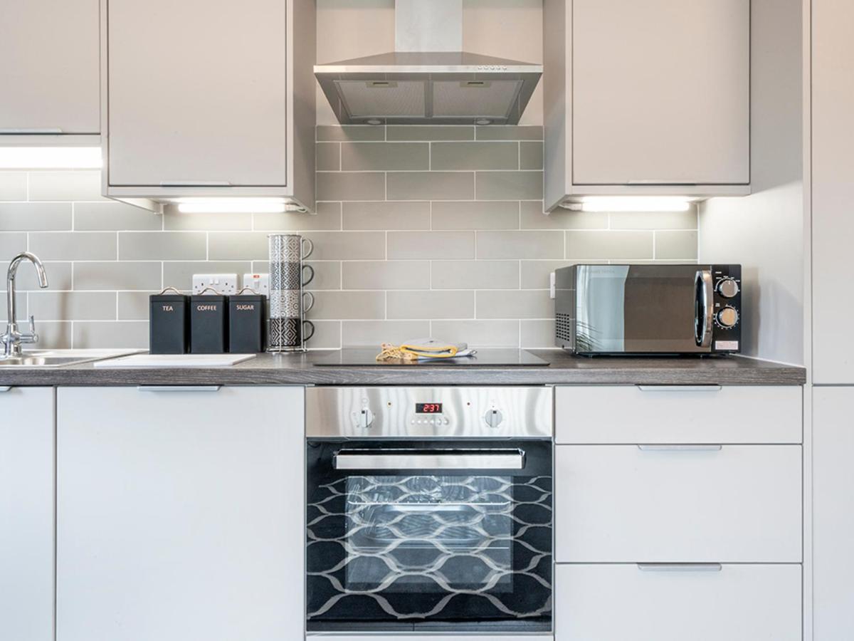 Pass The Keys Luxurious 1Br Apt In Prime Location With Top Amenities Apartment Белфаст Екстериор снимка