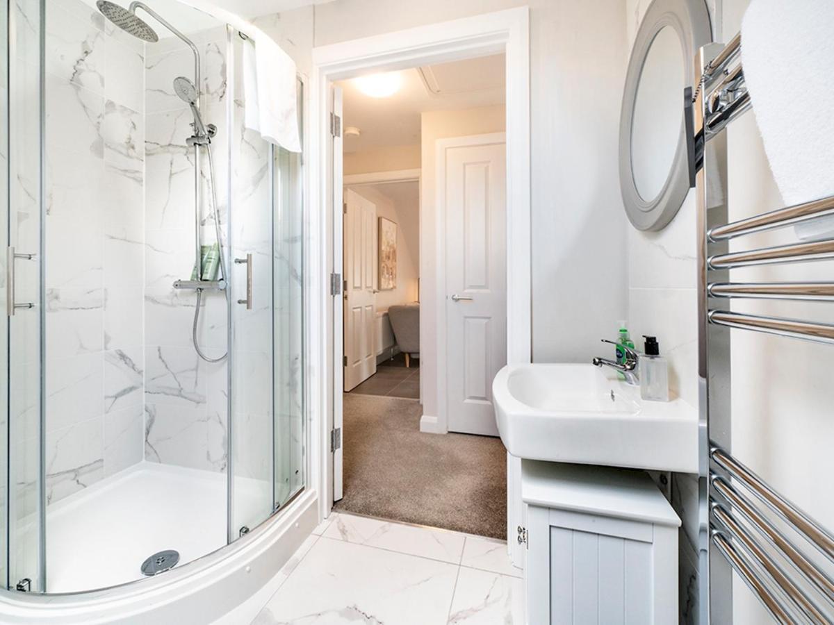 Pass The Keys Luxurious 1Br Apt In Prime Location With Top Amenities Apartment Белфаст Екстериор снимка